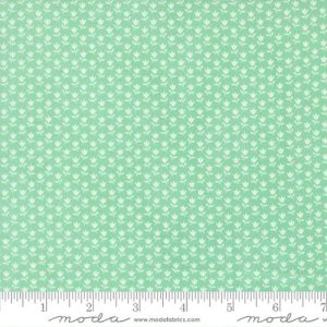 Cat Named Stitch Floral Tulip Green 55347-19