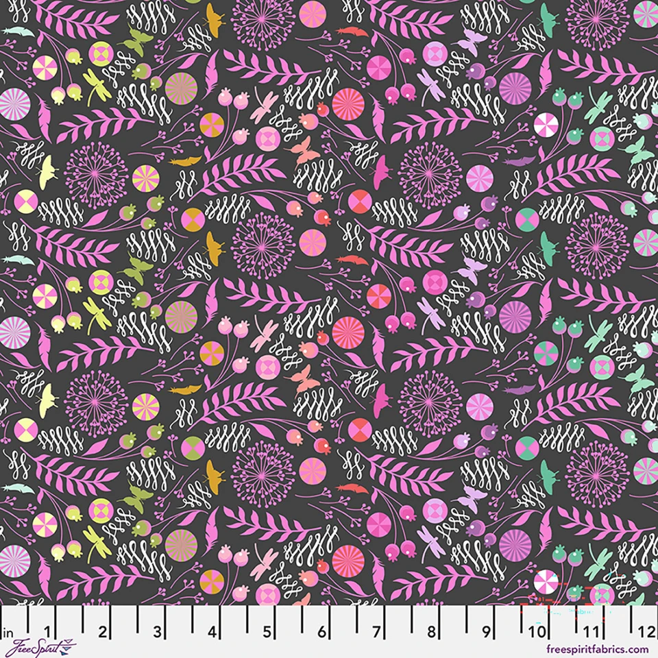 Tula Pink Prince Charming Deja Vu - Dandelion licorice PWTP279.LICORICE